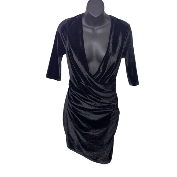 New With TAGS Tobi All Wrapped Up velvet bodycon dress size S/P NWT Black - Picture 1 of 7
